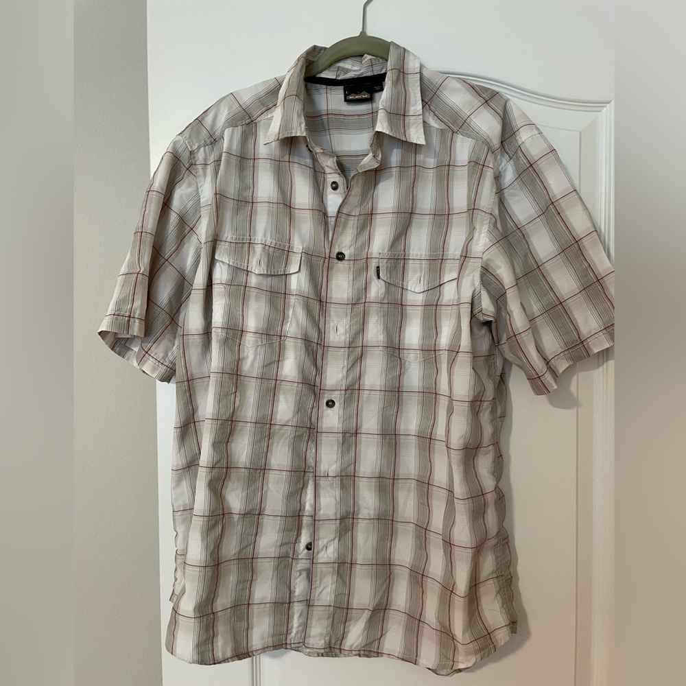 Kavu casual button up shirt. Size large. Light weight. 100% polyester.